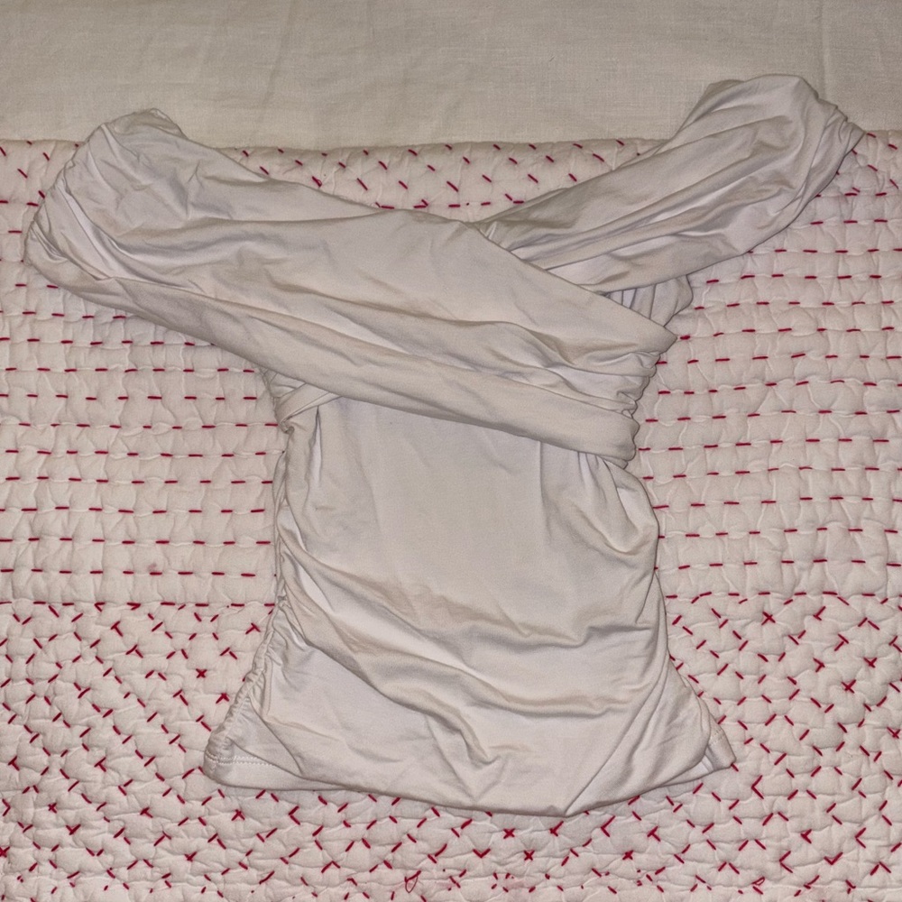 Abercrombie White Off the Shoulder Top NWT